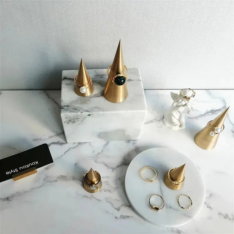Metal Ring Holder Display Stand